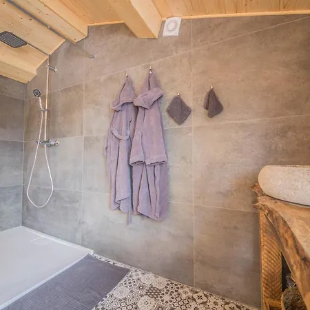 Chalet Le Fruit Du Chene Hamoir